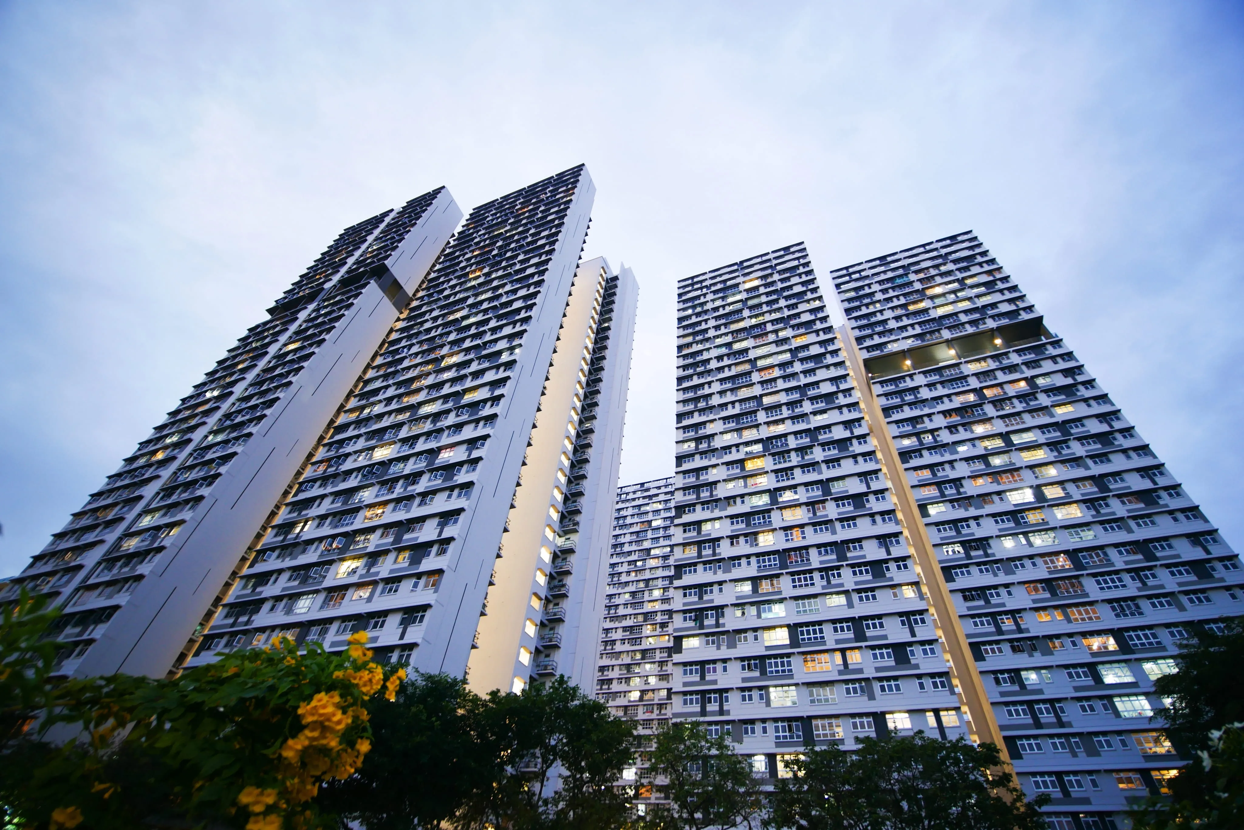 A tall conodominium structure facade in Singapore
